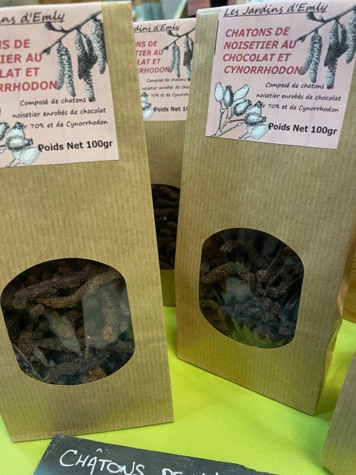 CHATONS AU CHOCOLAT ET ÉCLATS DE CYNORRHODON 100gr